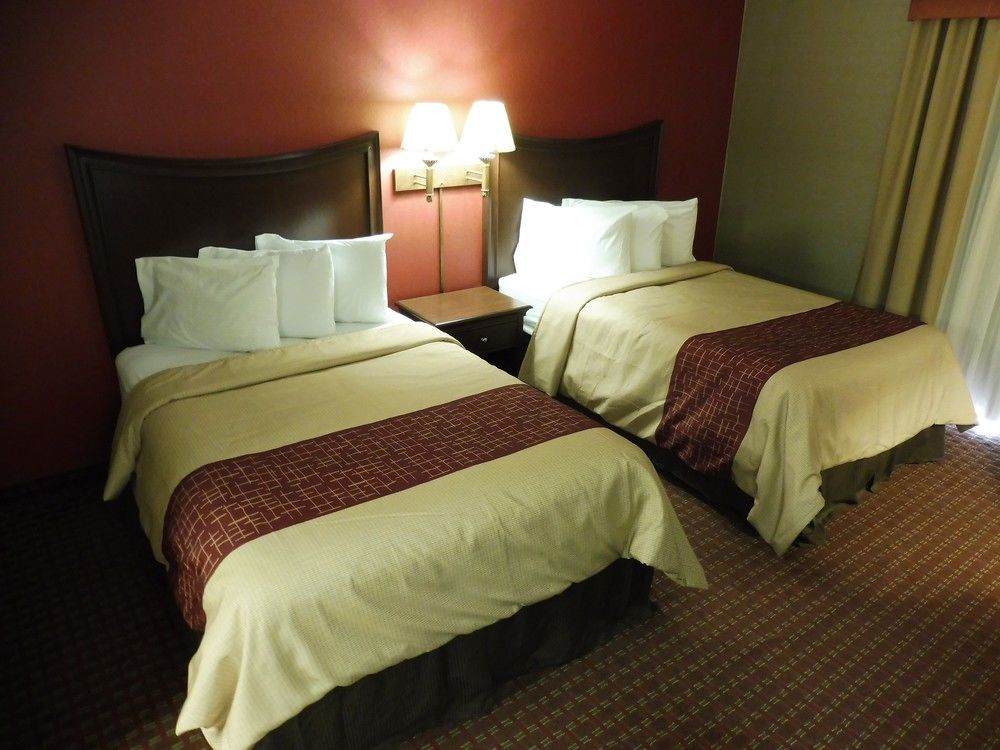 Quality Inn & Suites Owego Bagian luar foto