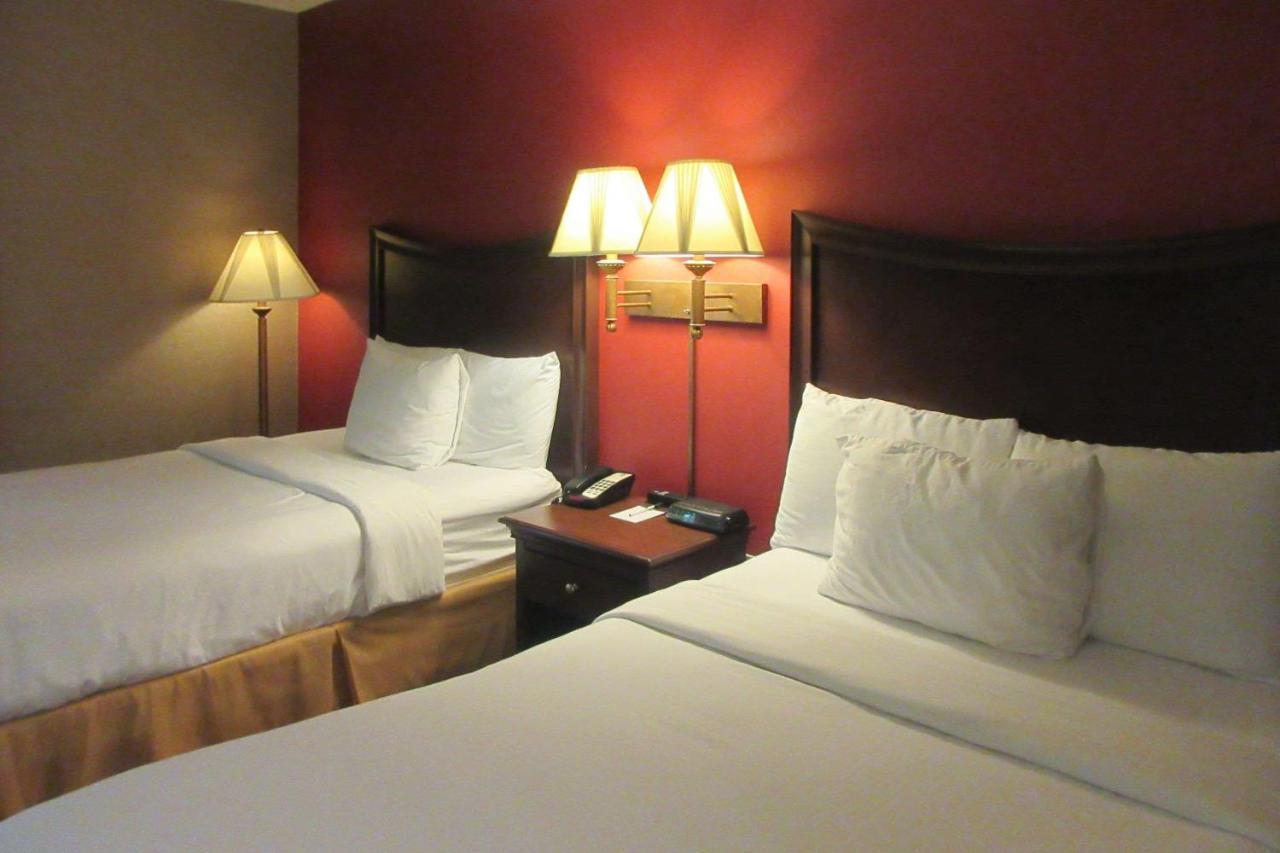 Quality Inn & Suites Owego Bagian luar foto